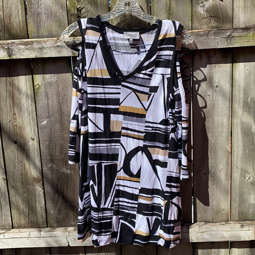 Lynn Ritchie open sleeve top sz. M